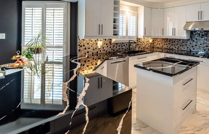 Perfecte transparantie, onberispelijke afwerking.